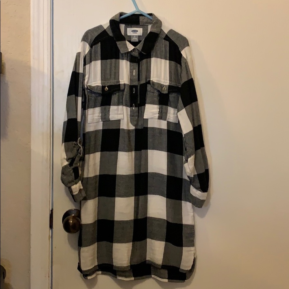Three button down winter dresses - Picture 7 of 9